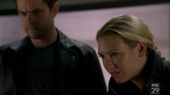 Fringe. Met Anna Torv en Joshua Jackson. 