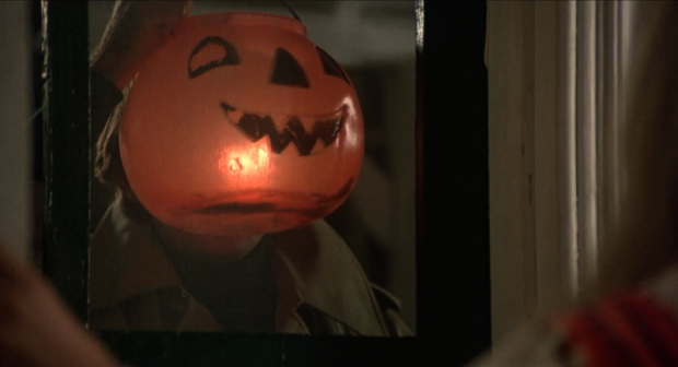 The-Little-Girl-Who-Lives-Down-the-Lane-Martin-Sheen-jack-o-lantern