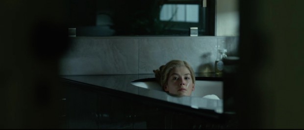 gone-girl-movie-screenshot-rosamund-pike-bath